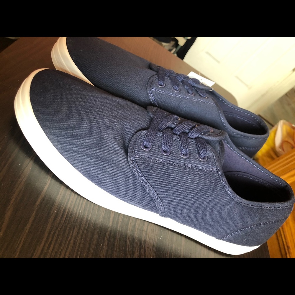 Urban Outfitters Shoes (Navy)